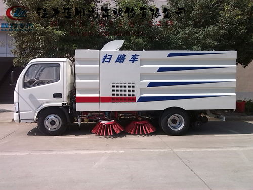 8噸路面清掃車(chē)、電動(dòng)掃路車(chē)及防撞緩沖車(chē)價(jià)格詳解與選購(gòu)指南